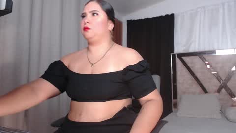 Agathaa white online show from 04-22-26, 10:17