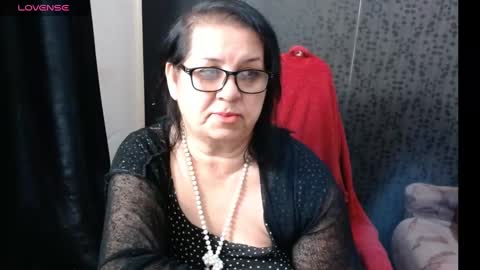 Snapshot of madam_sanjanne chatting on 12-06-24, 02:13 Madam Sanjanne online show from 12-06-24, 02:13