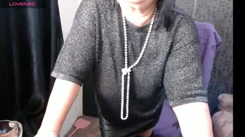 Snapshot of madam_sanjanne chatting on 01-26-25, 03:59 Madam Sanjanne online show from 01-26-25, 03:59