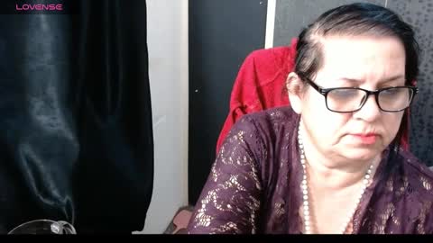 Snapshot of madam_sanjanne chatting on 02-01-25, 03:41 Madam Sanjanne online show from 02-01-25, 03:41
