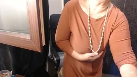 Snapshot of madam_sanjanne chatting on 09-22-25, 10:12 Madam Sanjanne online show from 09-22-25, 10:12