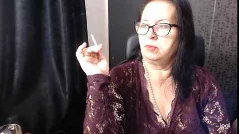 Snapshot of madam_sanjanne chatting on 10-06-25, 06:49 Madam Sanjanne online show from 10-06-25, 06:49