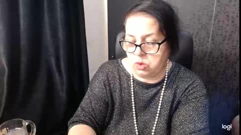 Snapshot of madam_sanjanne chatting on 10-07-25, 06:54 Madam Sanjanne online show from 10-07-25, 06:54