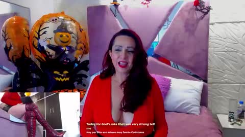 Snapshot of madame_angelic_ chatting on 10-16-25, 05:30 ANGELIC online show from 10-16-25, 05:30