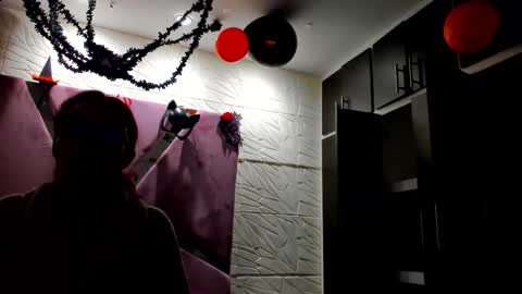 Snapshot of madame_angelic_ chatting on 10-19-25, 05:19 ANGELIC online show from 10-19-25, 05:19