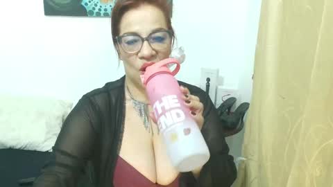 madame_desire_ online show from 04-26-26, 12:47
