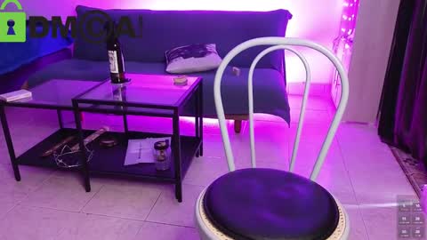 Snapshot of madame_lia chatting on 03-08-25, 05:59 Madame La online show from 03-08-25, 05:59