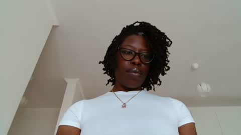 YourMadamIndigo online show from 05-14-26, 10:00