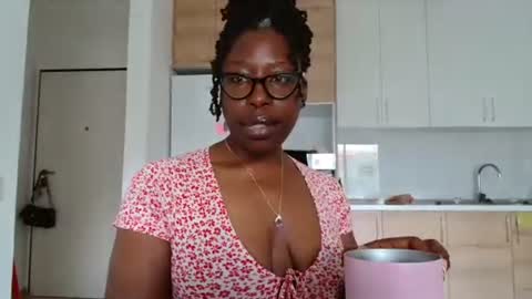 YourMadamIndigo online show from 05-15-26, 11:06