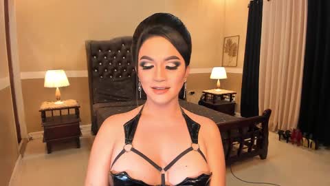 Snapshot of madammistressdominatrixxx chatting on 03-04-25, 02:17 Alison Kloss online show from 03-04-25, 02:17