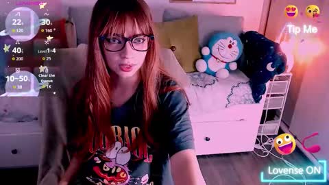 Snapshot of madcatberry chatting on 11-25-25, 04:34 alex online show from 11-25-25, 04:34