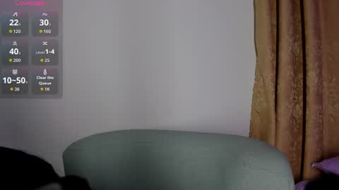 Snapshot of maddie_01 chatting on 06-10-26, 11:53 Maddie online show from 06-10-26, 11:53