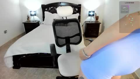 Snapshot of maddie_foxx chatting on 12-04-25, 02:59 Maddie online show from 12-04-25, 02:59