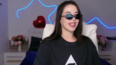 maddieperezz online show from 06-12-26, 03:55