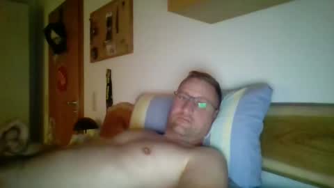 Maddin online show from 11-20-25, 06:51
