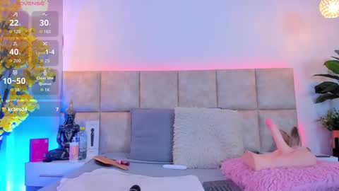 Snapshot of maddisonf chatting on 10-10-25, 01:43 maddisonf online show from 10-10-25, 01:43