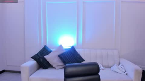 Maddison online show from 02-01-26, 02:10