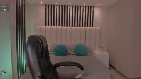 Snapshot of maddisonlowe chatting on 06-22-26, 03:25 Maddison online show from 06-22-26, 03:25