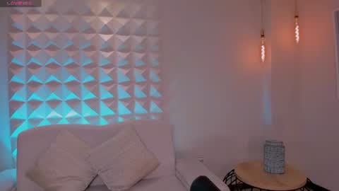 Snapshot of maddisonlowe chatting on 06-28-26, 11:11 Maddison online show from 06-28-26, 11:11