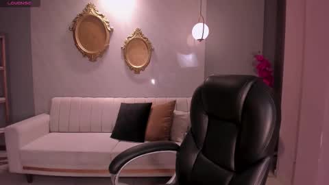 Snapshot of maddisontaylor chatting on 11-18-25, 07:18 Maddison online show from 11-18-25, 07:18