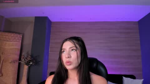 Snapshot of maddisontaylor chatting on 02-04-26, 07:09 Maddison online show from 02-04-26, 07:09