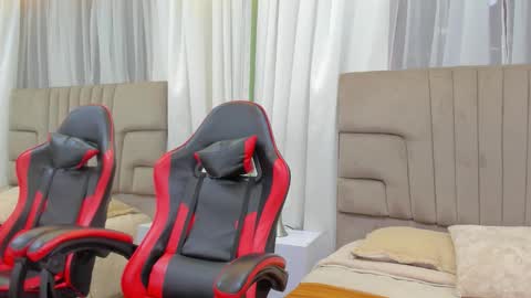 Snapshot of maddy__moon chatting on 03-14-26, 07:52 Maddy Moon online show from 03-14-26, 07:52