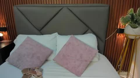 Snapshot of maddy_bythesea chatting on 05-21-26, 02:29 M A D D Y online show from 05-21-26, 02:29