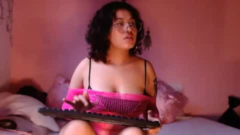 Snapshot of maddy_jhonsson chatting on 02-27-25, 10:42 Maddy online show from 02-27-25, 10:42