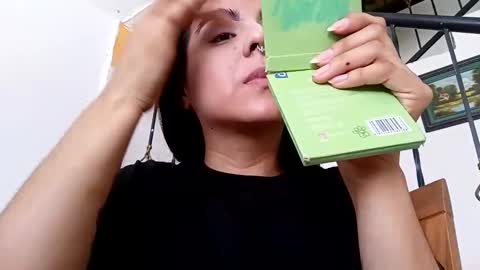 Snapshot of maddy_rose12 chatting on 10-17-25, 03:25 Maddy rose12 online show from 10-17-25, 03:25