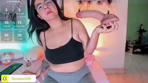 Snapshot of maddy_rose12 chatting on 12-14-25, 02:44 Maddy rose12 online show from 12-14-25, 02:44