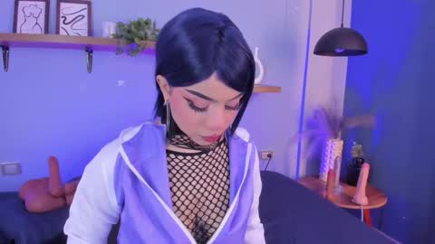 Snapshot of maddy_walker chatting on 11-26-25, 11:44 Maddy online show from 11-26-25, 11:44