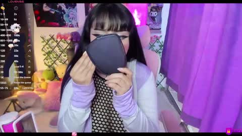 Maddy Foox online show from 04-24-26, 10:56