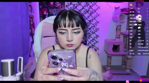Maddy Foox online show from 06-17-26, 12:57