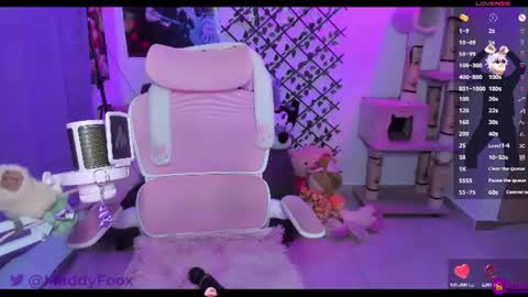 Maddy Foox online show from 06-19-26, 11:19