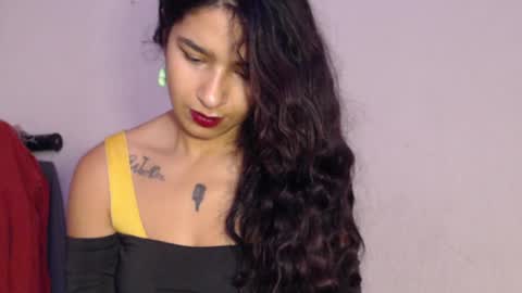 Snapshot of made_lover1999 chatting on 12-15-24, 01:54 Made online show from 12-15-24, 01:54