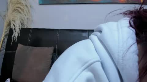 Madelaine  online show from 04-25-26, 10:29