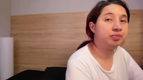Madelaine  online show from 06-10-26, 10:25