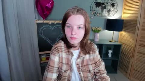 Snapshot of madelaines chatting on 09-23-25, 08:39 madelaines online show from 09-23-25, 08:39