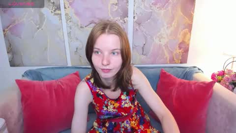 Snapshot of madelaines chatting on 09-30-25, 09:03 madelaines online show from 09-30-25, 09:03