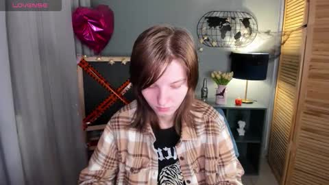 Snapshot of madelaines chatting on 10-21-25, 09:10 madelaines online show from 10-21-25, 09:10