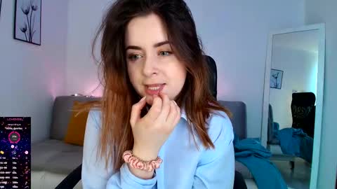 Snapshot of madelamee chatting on 11-10-25, 03:55 madelamee online show from 11-10-25, 03:55