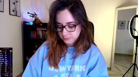 Snapshot of madelamee chatting on 11-20-25, 09:25 madelamee online show from 11-20-25, 09:25