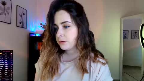 Snapshot of madelamee chatting on 12-14-25, 10:58 madelamee online show from 12-14-25, 10:58