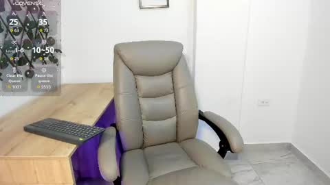 Madeleine  online show from 08-01-26, 12:43