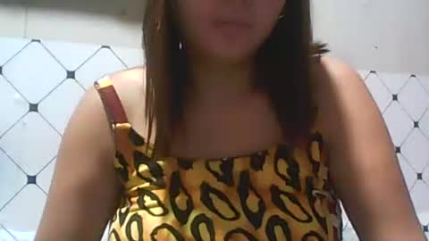 Snapshot of madeline263 chatting on 11-19-25, 08:09 madeline263 online show from 11-19-25, 08:09