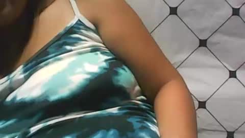 Snapshot of madeline263 chatting on 12-22-25, 04:48 madeline263 online show from 12-22-25, 04:48