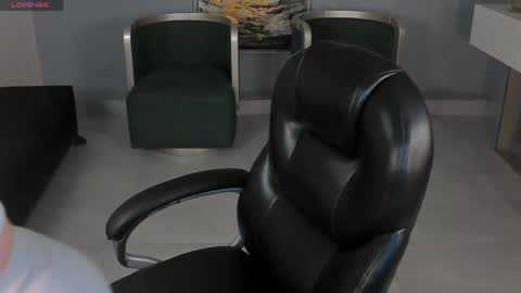 Snapshot of madelinefox_ chatting on 05-20-26, 09:04 Madeline online show from 05-20-26, 09:04