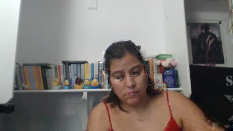 Snapshot of madfeather chatting on 09-25-25, 06:55 Letty online show from 09-25-25, 06:55