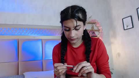 madhison_5 online show from 05-03-26, 11:38