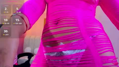 Snapshot of madhison_klain_s chatting on 12-13-25, 08:14 Madhison online show from 12-13-25, 08:14